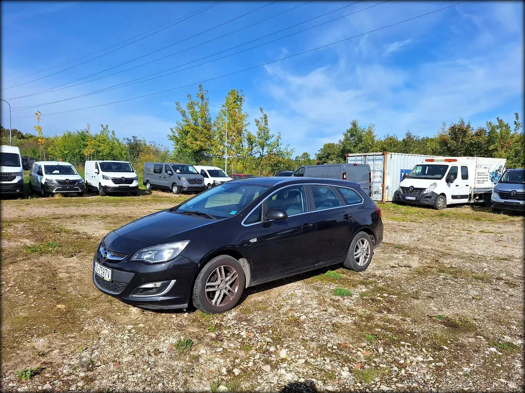 Zdjęcie: 2014 Opel Astra