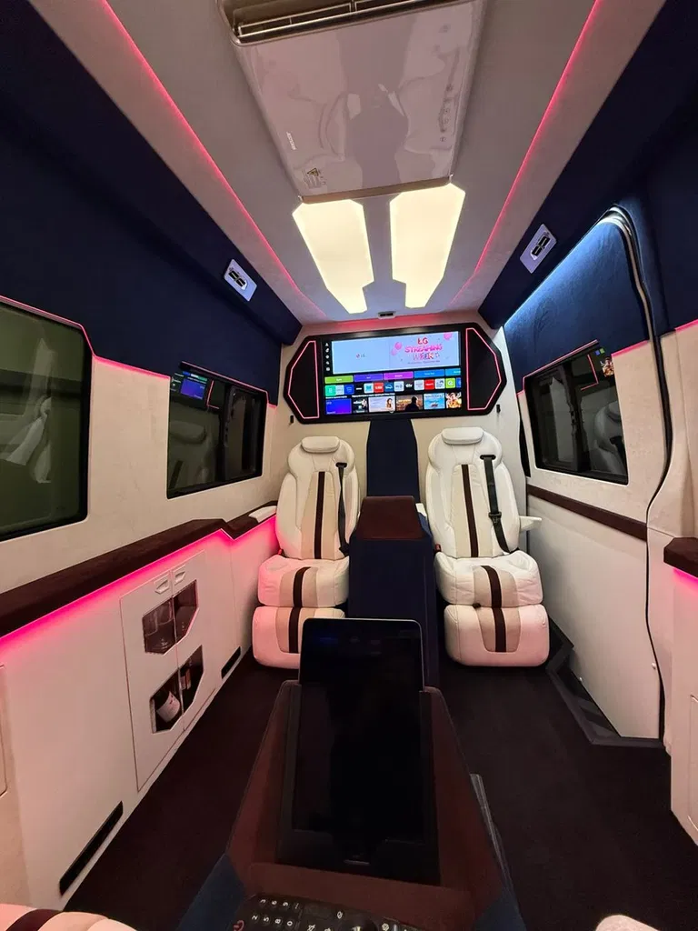 Zdjęcie: 2023 Mercedes-Benz Sprinter