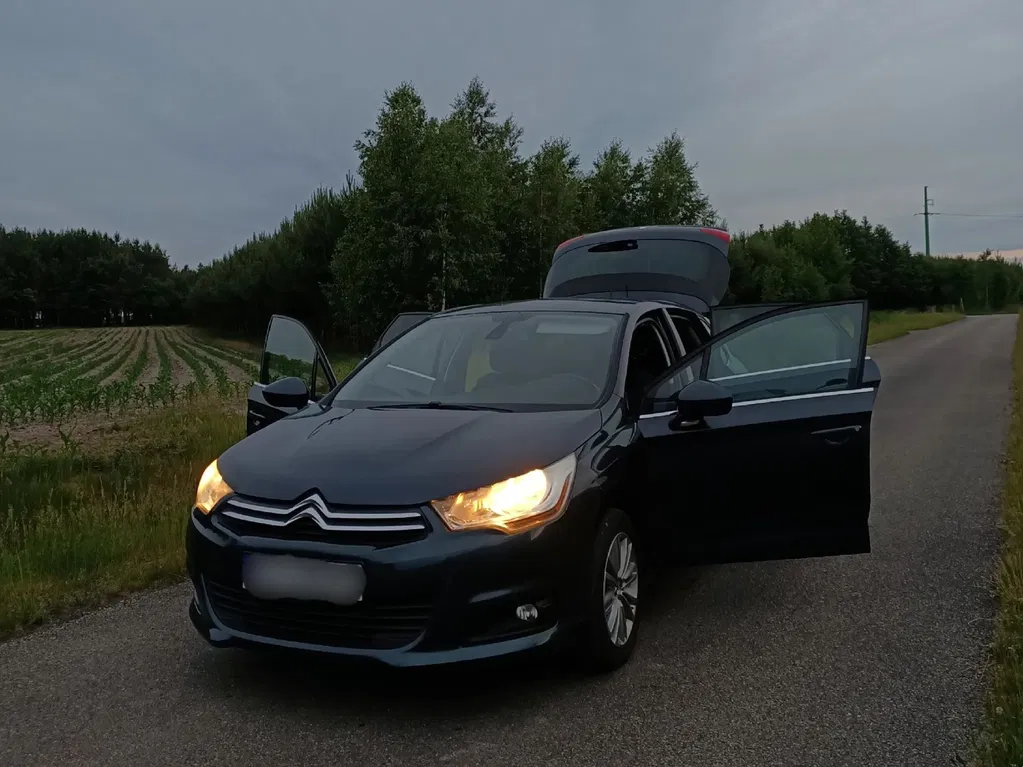 Zdjęcie: 2011 Citroen C4
