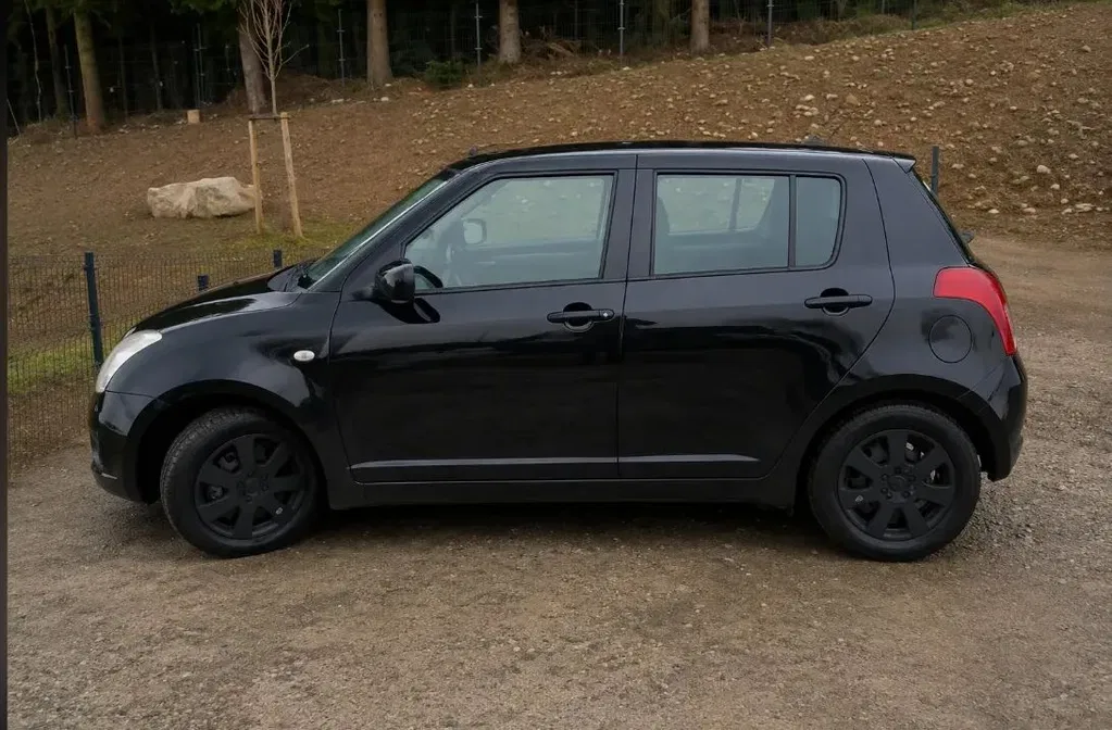 Zdjęcie: 2006 Suzuki Swift