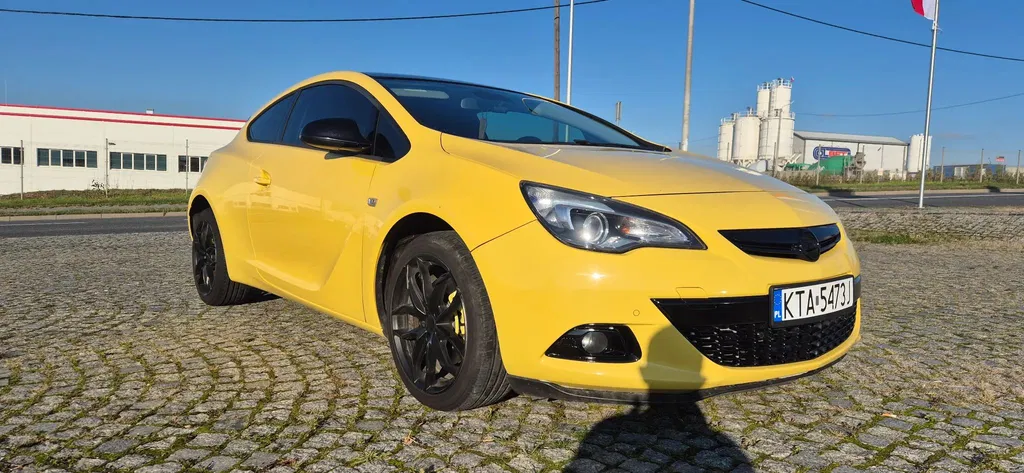 Zdjęcie: 2011 Opel Astra