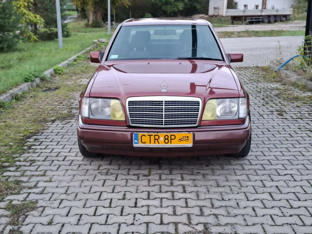 Zdjęcie: 1994 Mercedes-Benz E Klasa