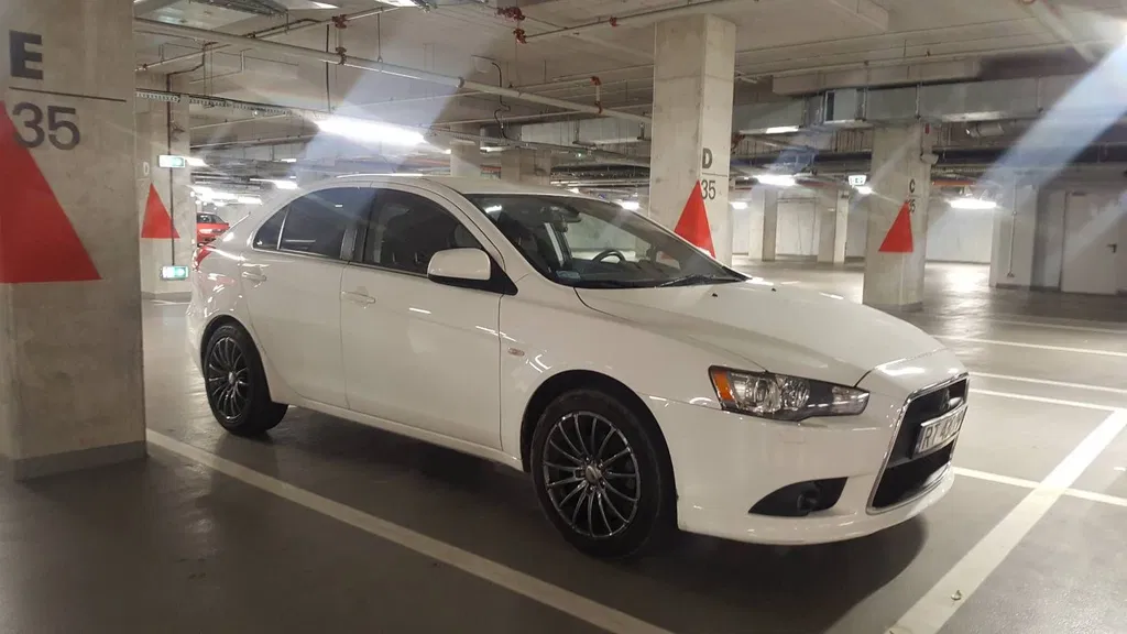 Zdjęcie: 2011 Mitsubishi Lancer