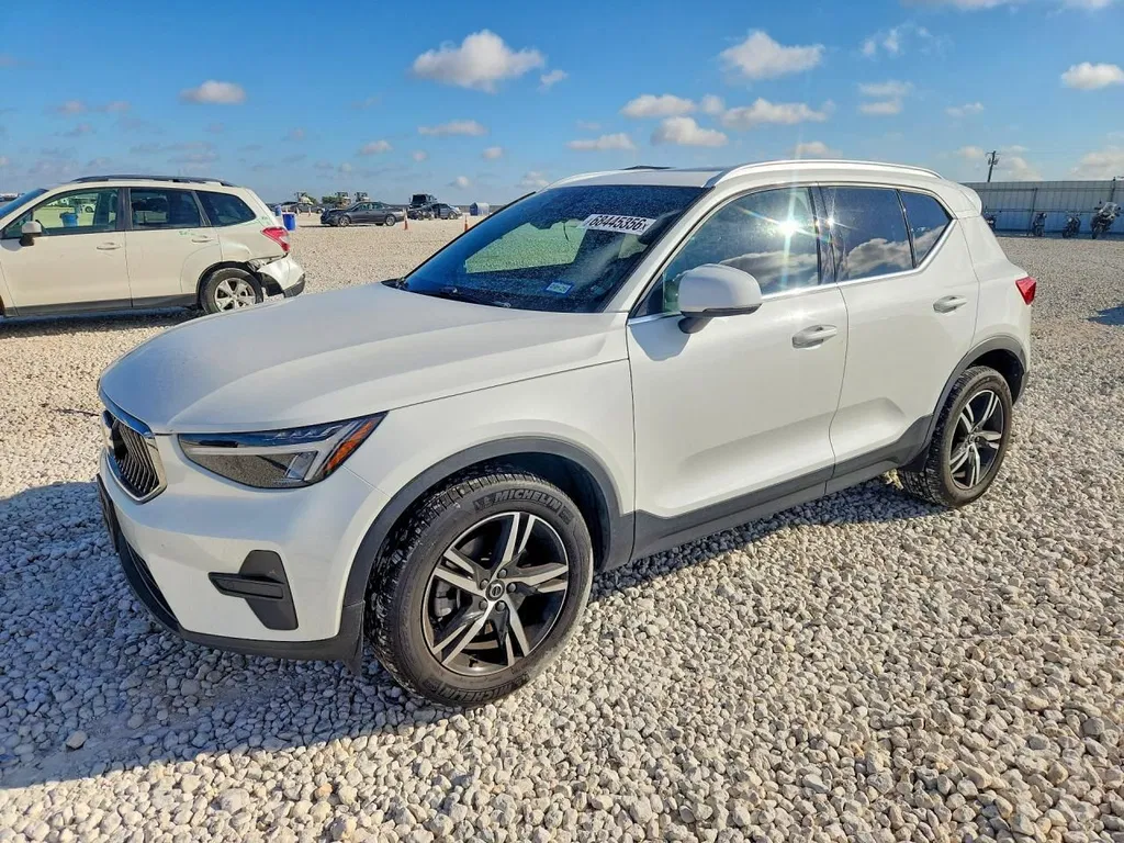 Zdjęcie: 2025 Volvo XC 40