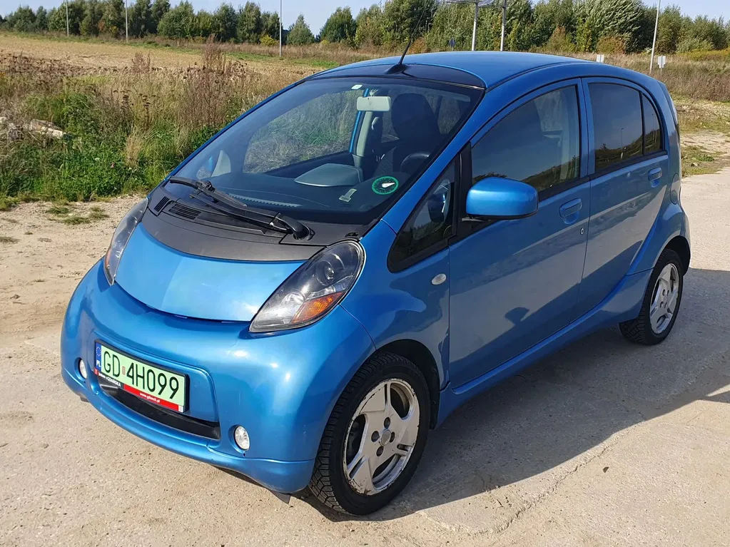 Zdjęcie: 2011 Mitsubishi i-MiEV