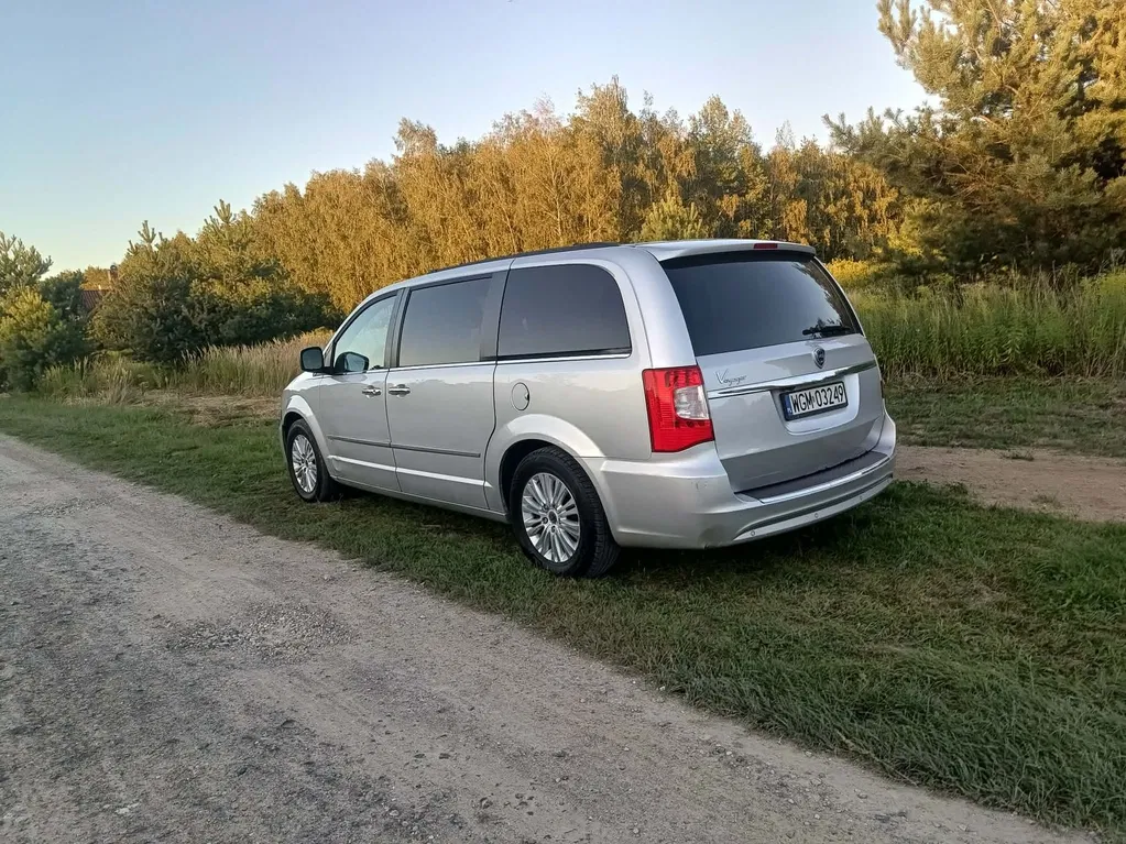 Zdjęcie: 2011 Lancia Voyager