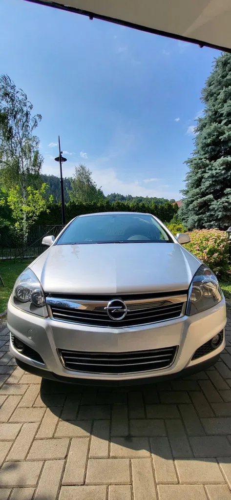 Zdjęcie: 2012 Opel Astra
