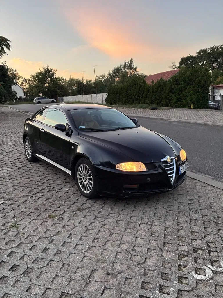 Zdjęcie: 2008 Alfa Romeo GT