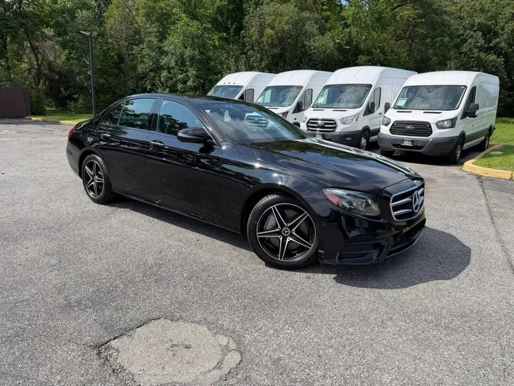 Zdjęcie: 2018 Mercedes-Benz E Klasa