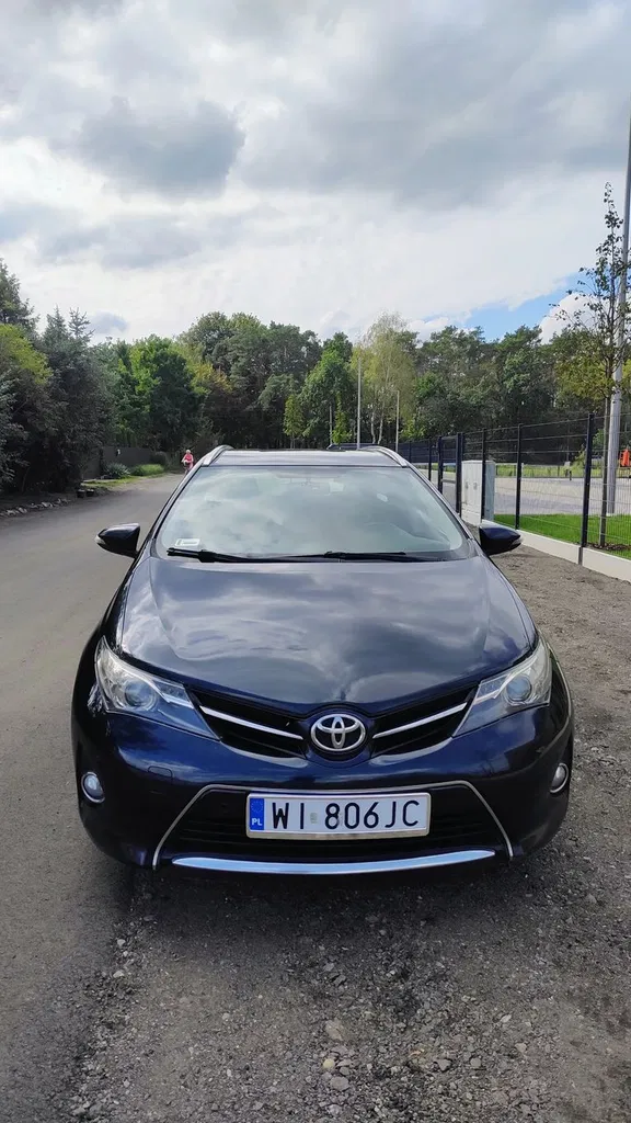 Zdjęcie: 2013 Toyota Auris