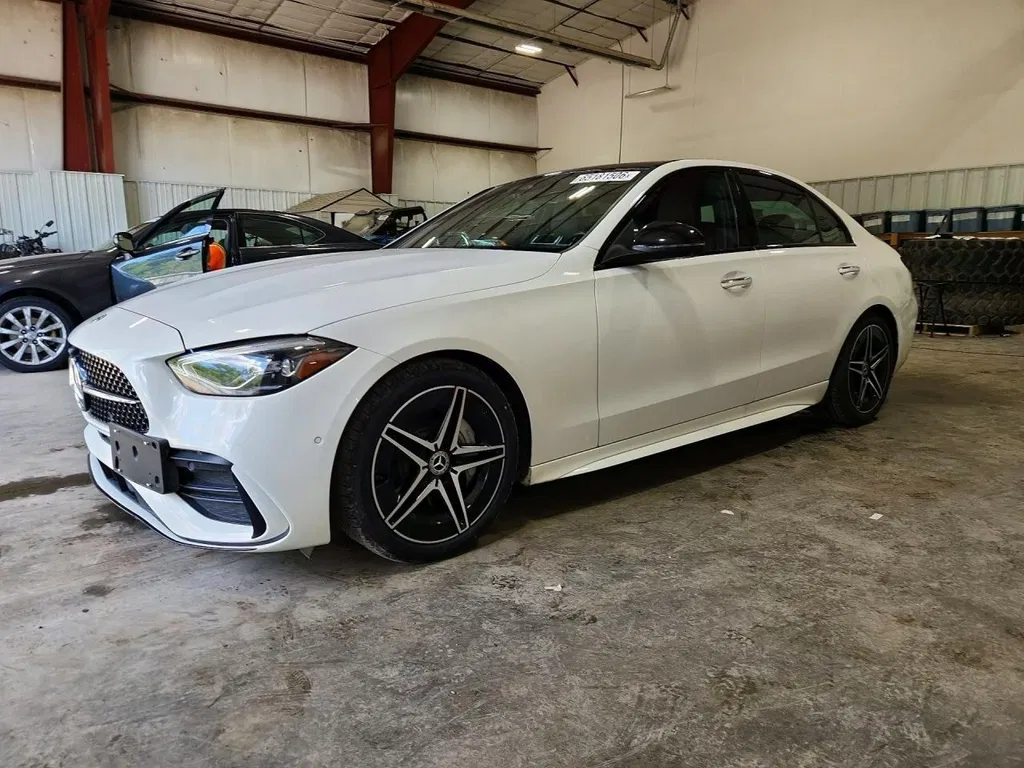 Zdjęcie: 2022 Mercedes-Benz C Klasa