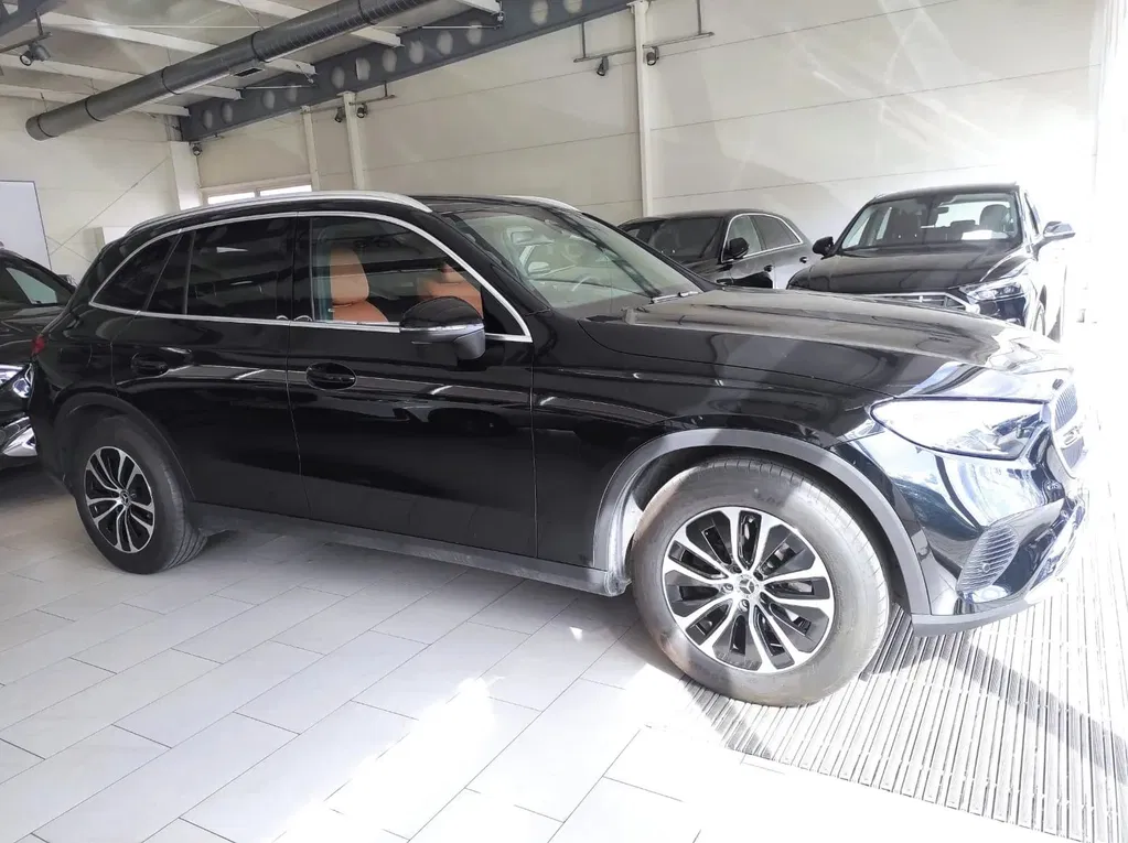 Zdjęcie: 2024 Mercedes-Benz GLC