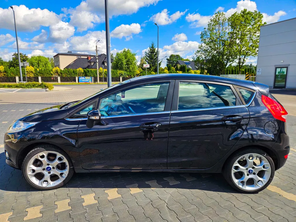 Zdjęcie: 2010 Ford Fiesta