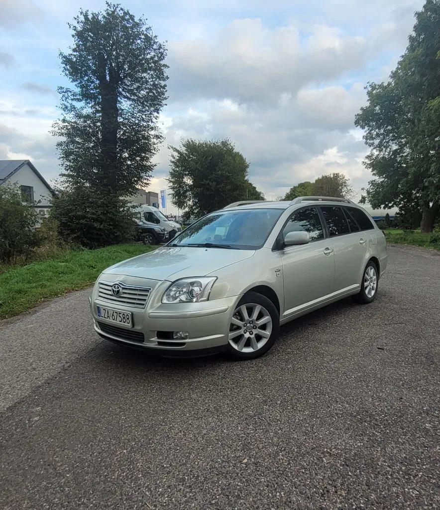 Zdjęcie: 2005 Toyota Avensis