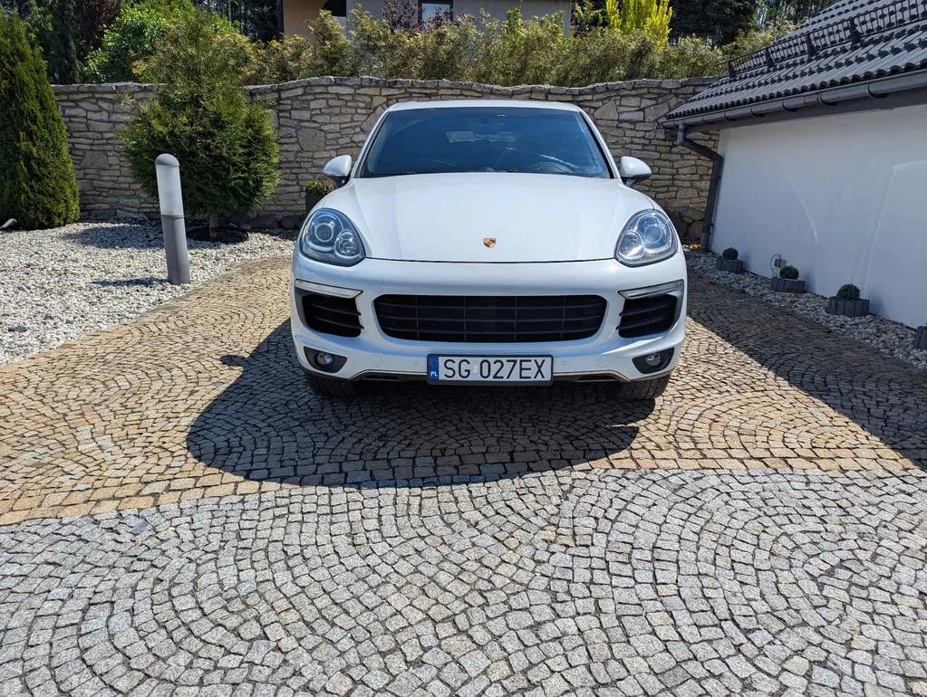 Zdjęcie: 2016 Porsche Cayenne