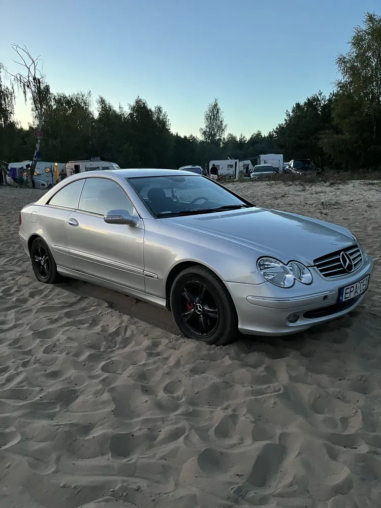Zdjęcie: 2003 Mercedes-Benz CLK Klasa