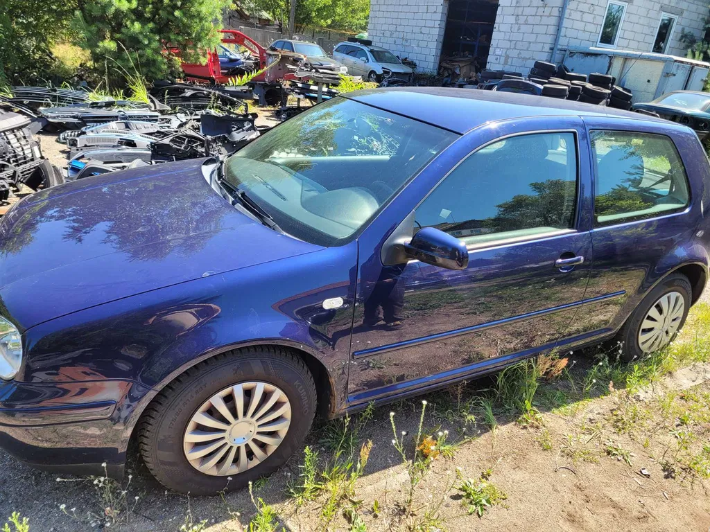 Zdjęcie: 2003 Volkswagen Golf
