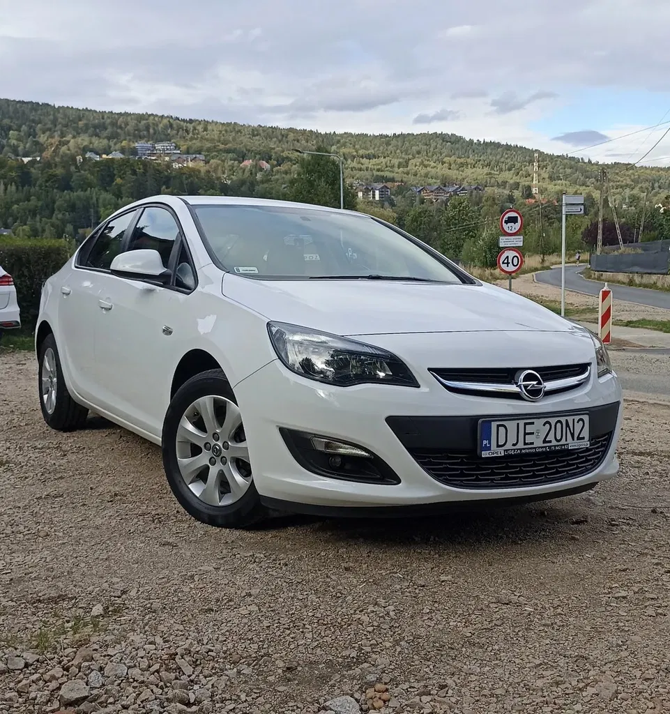 Zdjęcie: 2018 Opel Astra