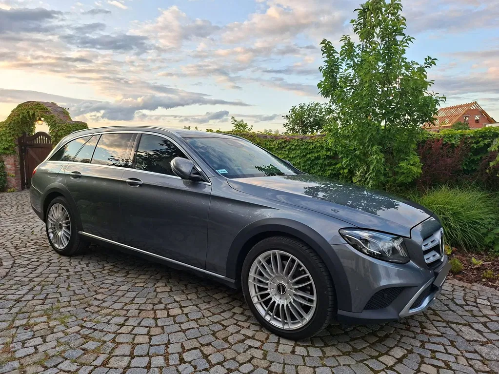 Zdjęcie: 2017 Mercedes-Benz E Klasa