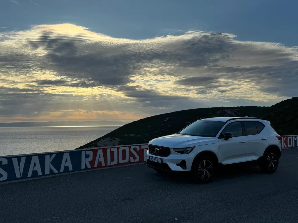 Zdjęcie: 2024 Volvo XC 40