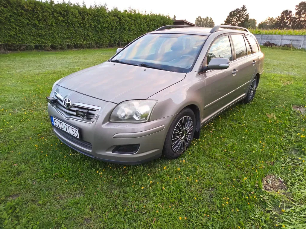 Zdjęcie: 2006 Toyota Avensis