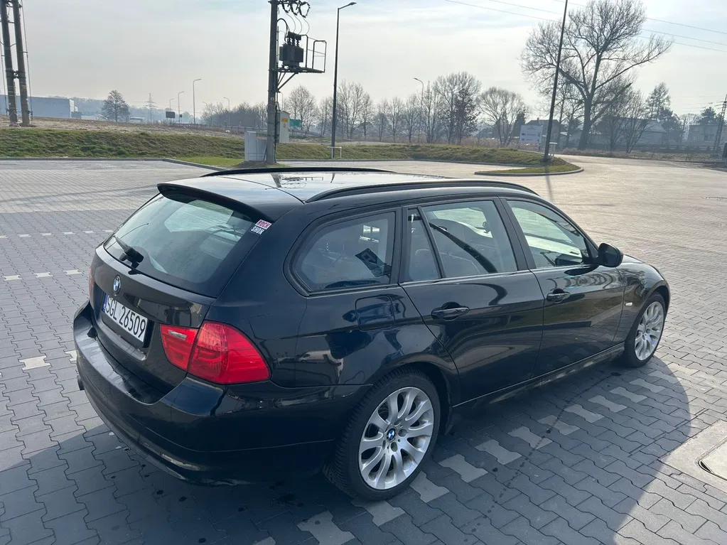 Zdjęcie: 2011 BMW Seria 3