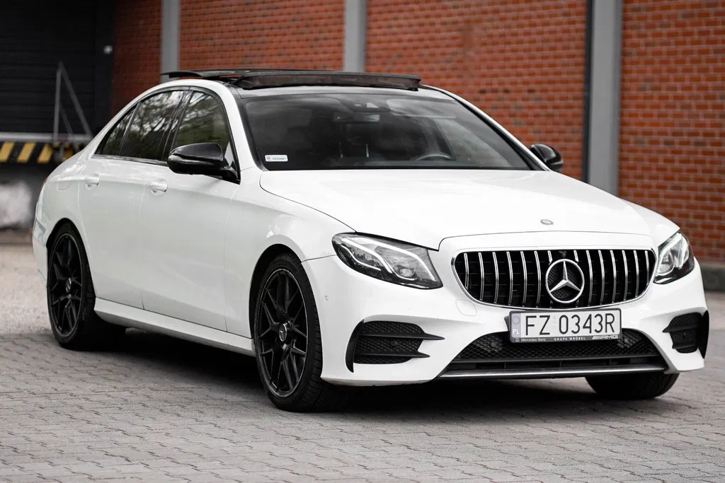Zdjęcie: 2016 Mercedes-Benz E Klasa