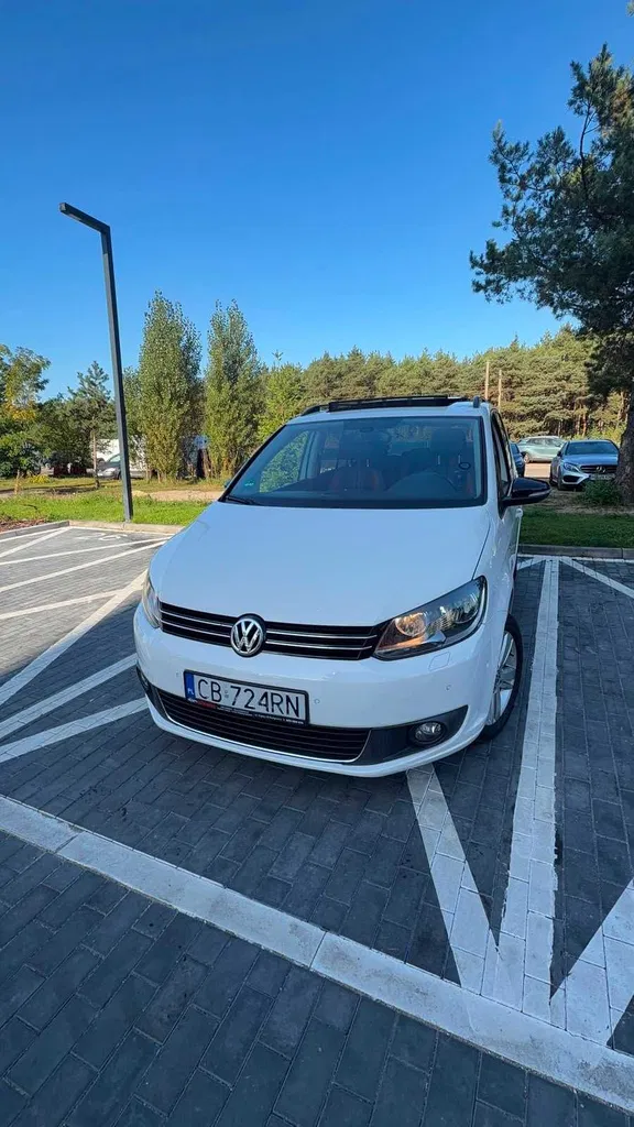 Zdjęcie: 2012 Volkswagen Touran
