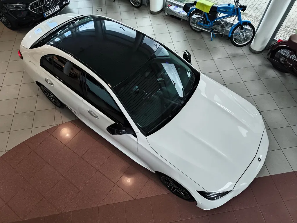 Zdjęcie: 2023 Mercedes-Benz C Klasa