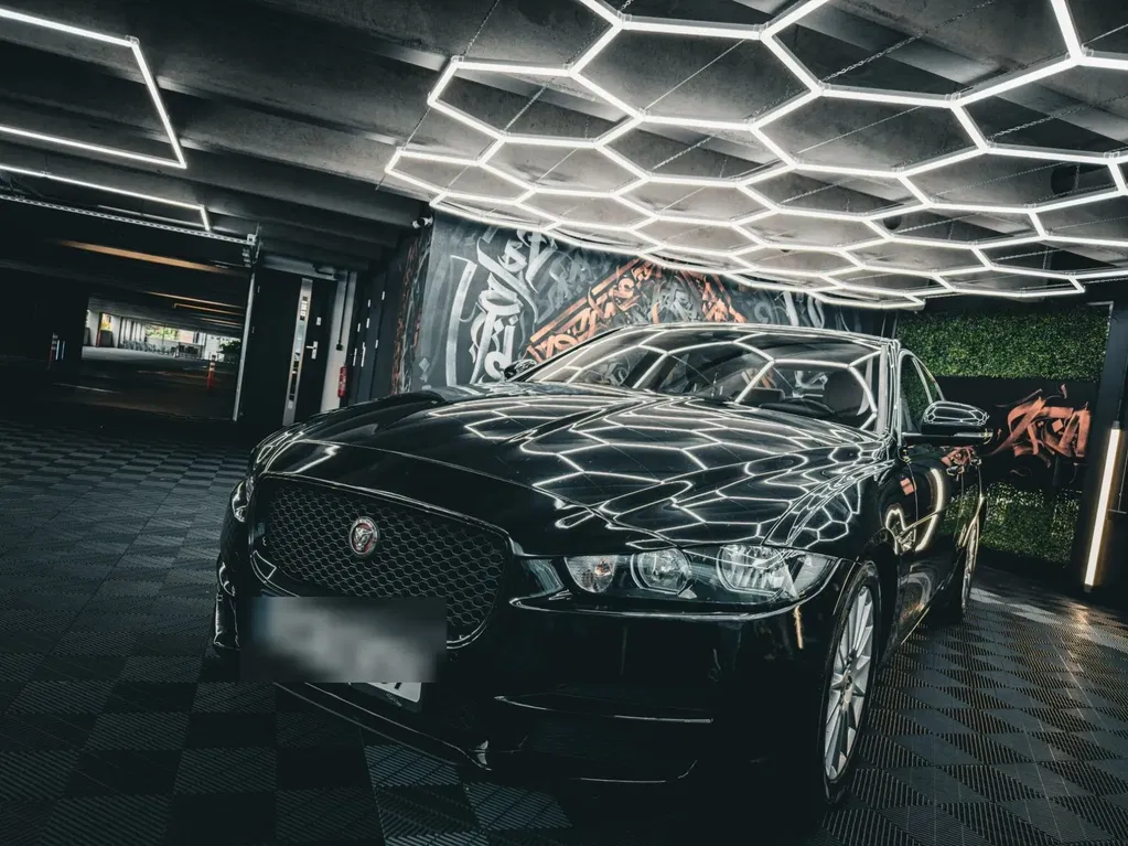 Zdjęcie: 2016 Jaguar XE