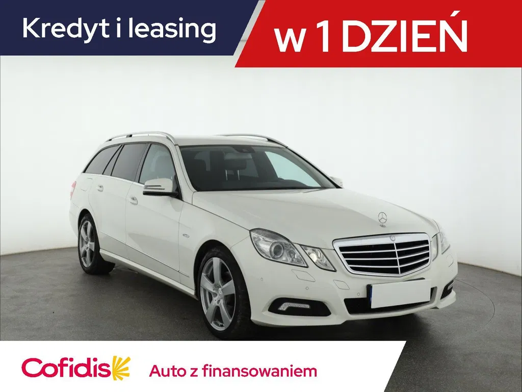 Zdjęcie: 2010 Mercedes-Benz E Klasa