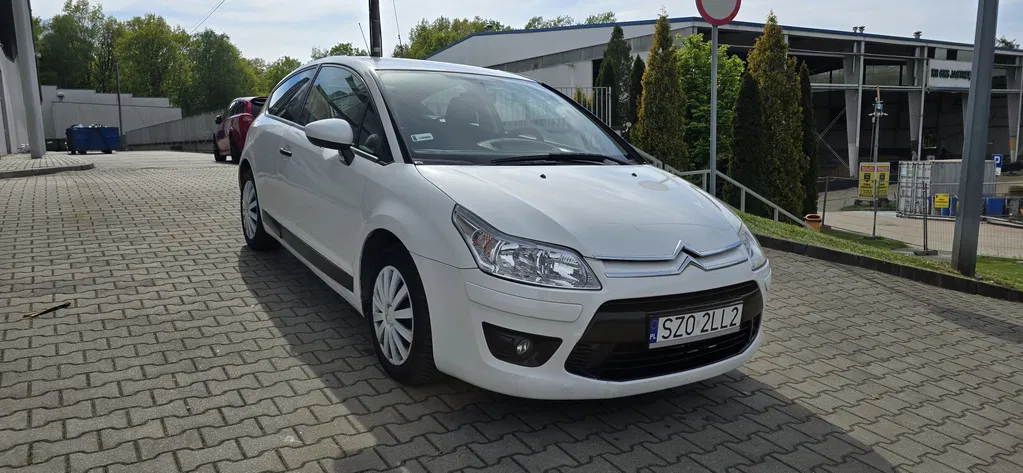 Zdjęcie: 2009 Citroen C4