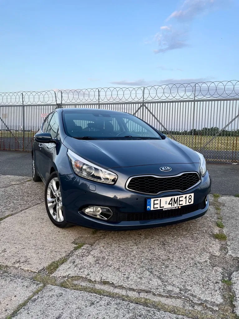 Zdjęcie: 2012 Kia Cee'd