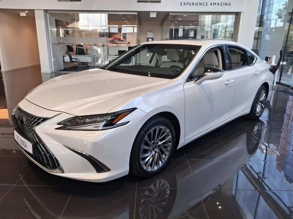 Zdjęcie: 2025 Lexus ES