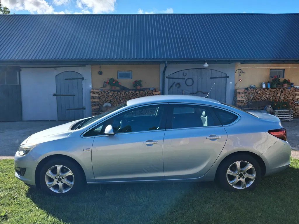 Zdjęcie: 2016 Opel Astra