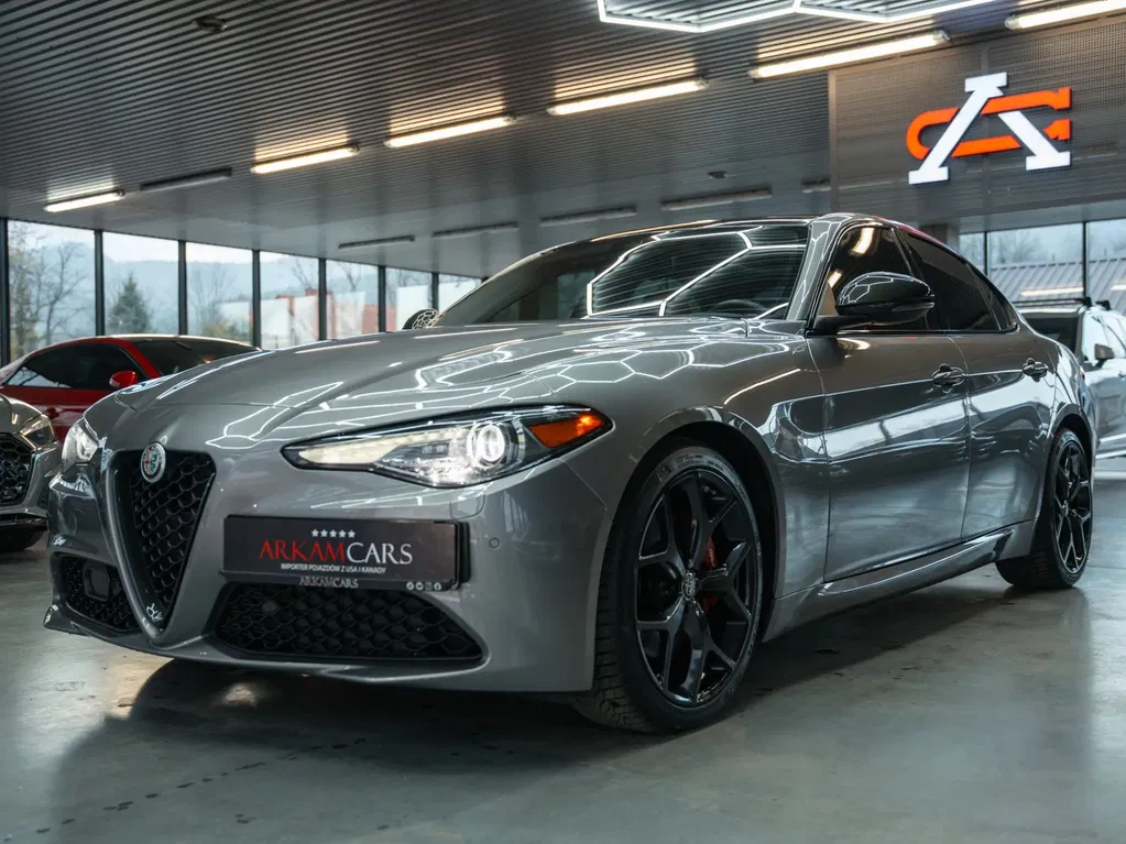 Zdjęcie: 2020 Alfa Romeo Giulia