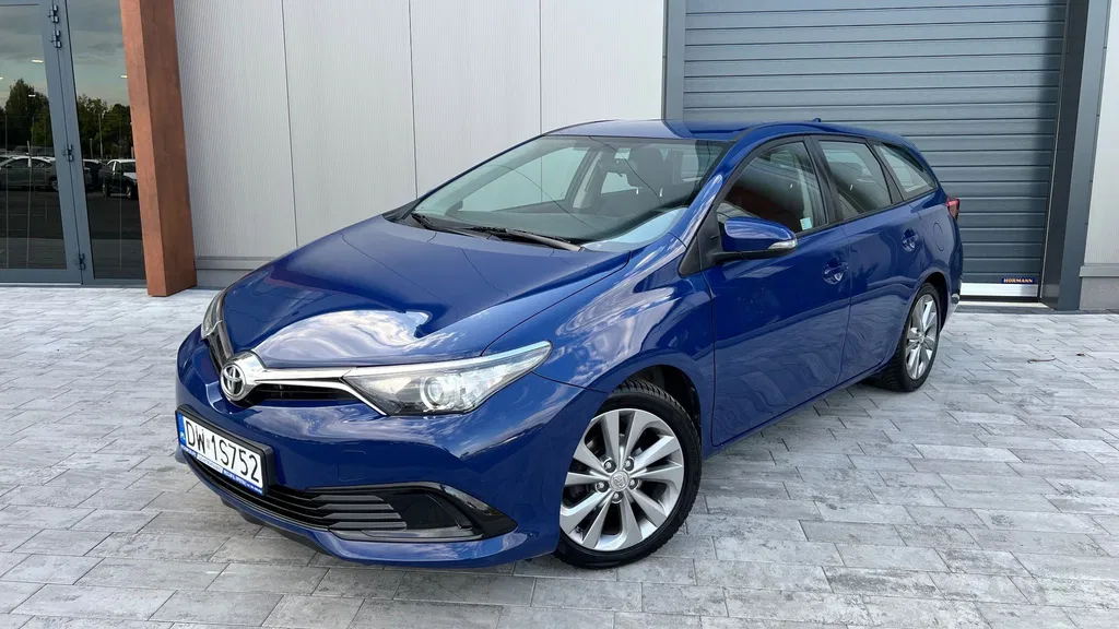 Zdjęcie: 2017 Toyota Auris