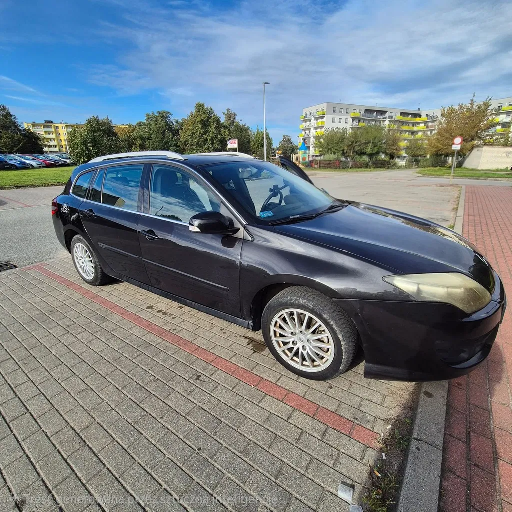 Zdjęcie: 2011 Renault Laguna