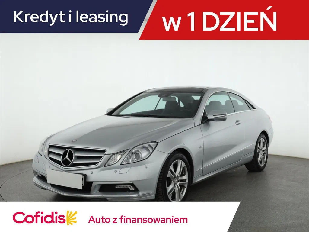 Zdjęcie: 2009 Mercedes-Benz E Klasa