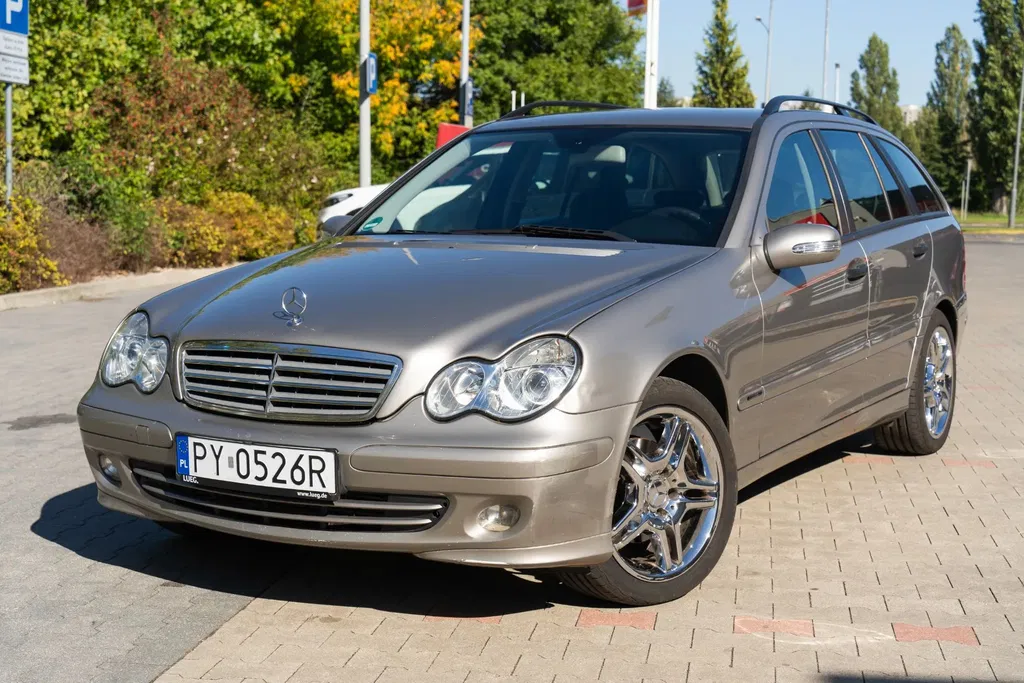 Zdjęcie: 2005 Mercedes-Benz C Klasa