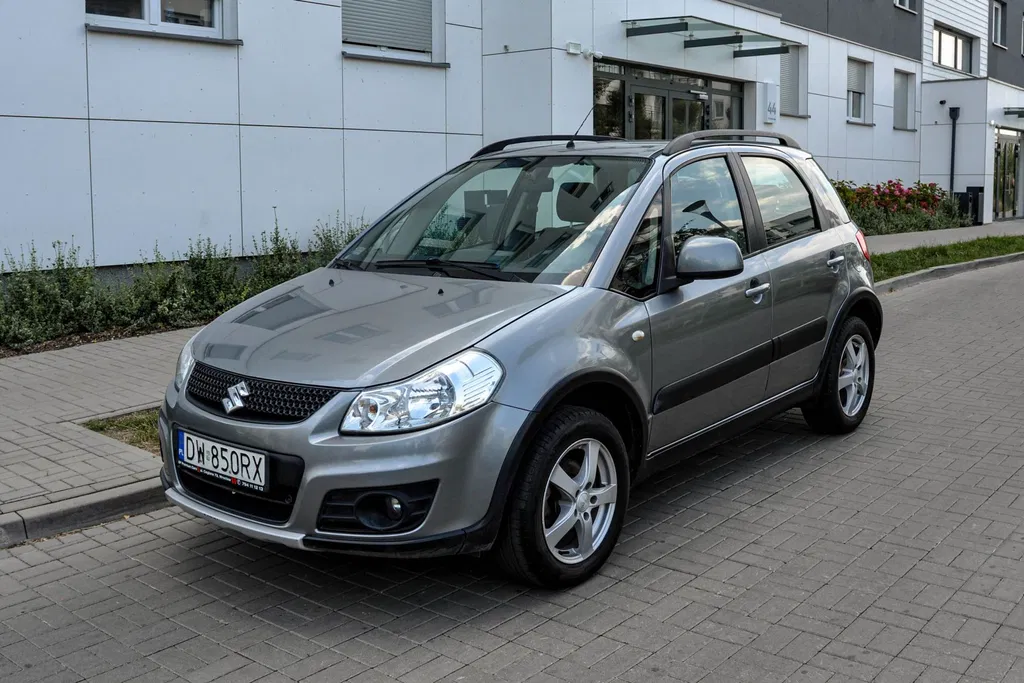 Zdjęcie: 2012 Suzuki SX4