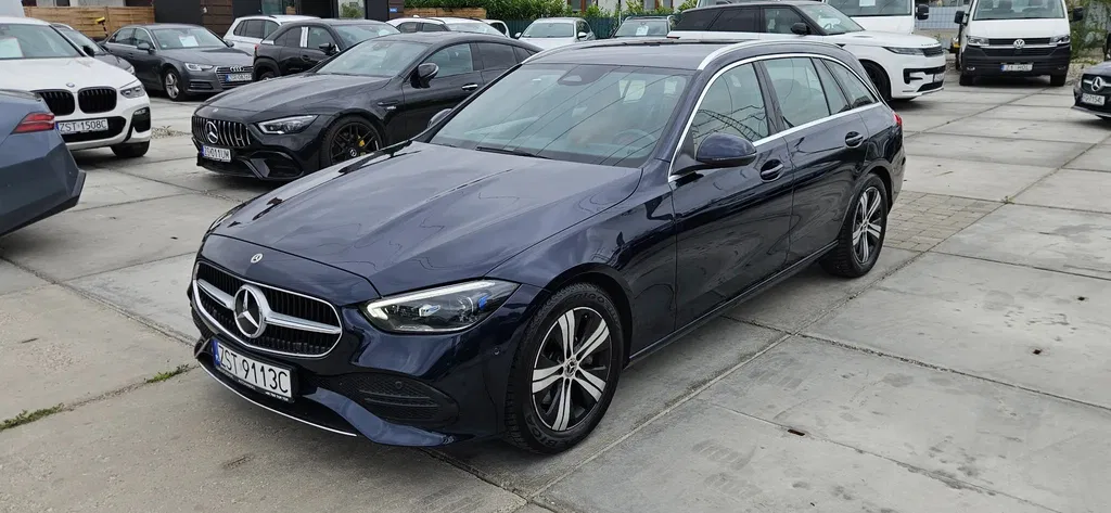 Zdjęcie: 2021 Mercedes-Benz C Klasa